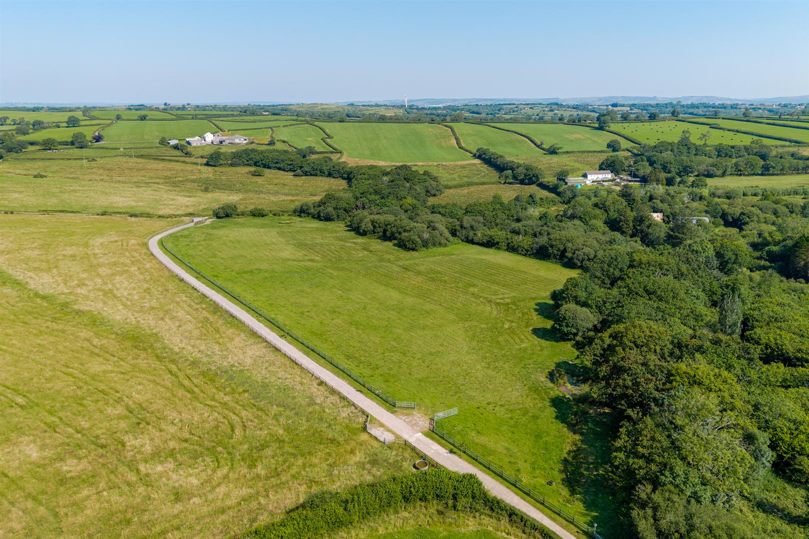 Pen Y Banc, Llangyndeyrn, Kidwelly, SA17 5ES